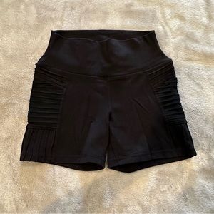 ALO Yoga Short